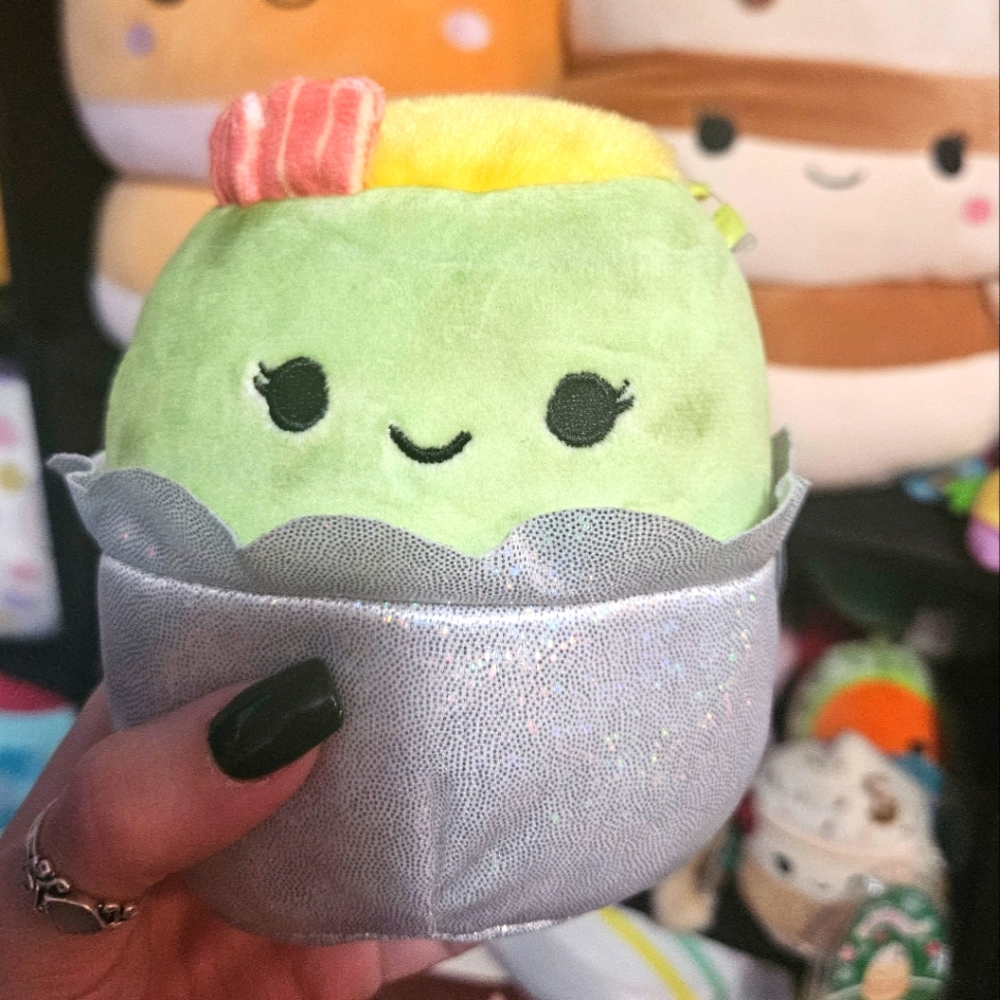 NWT Anjara the Breakfast Burrito 🌯 Squishmallow 5" Avocado Plush